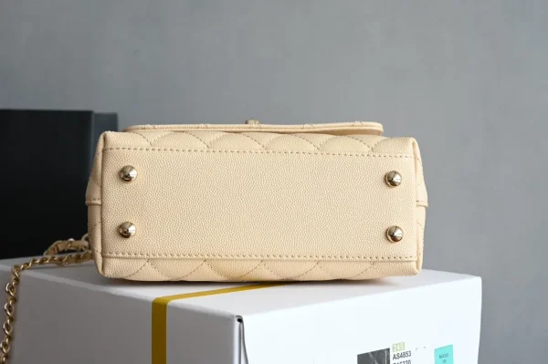 Chanel Coco Handle Mini Beige Caviar LGHW - Image 4