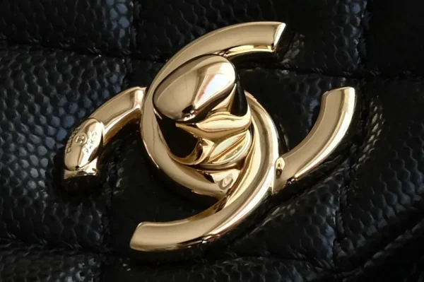 Chanel - Coco Top Handle - Black Caviar / Lizard Top Handle GHW - Image 7