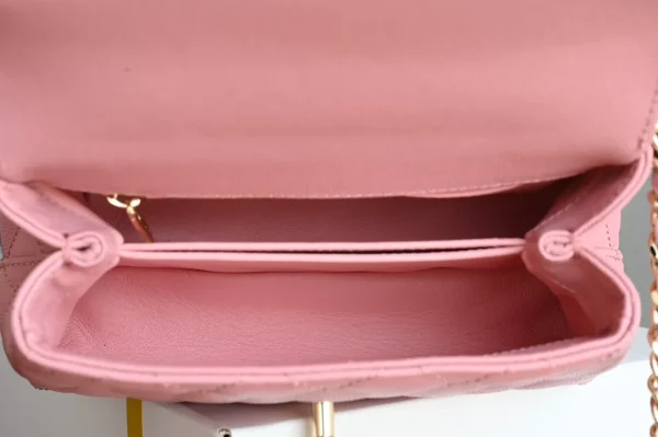 Chanel Pink Quilted Caviar Leather Mini Coco Top Handle Bag Chanel - Image 2