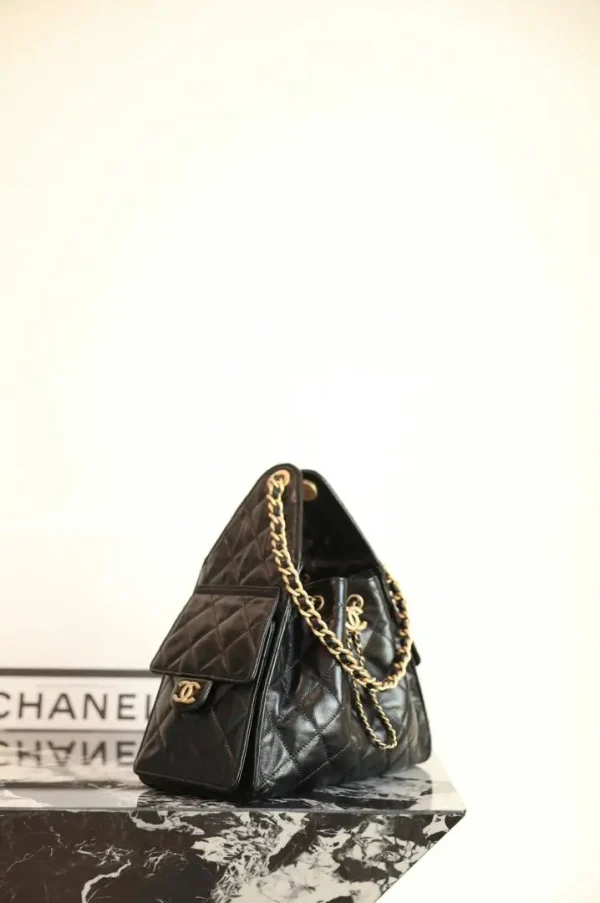 Chanel hobo bag 25c size 30 cm - Image 5