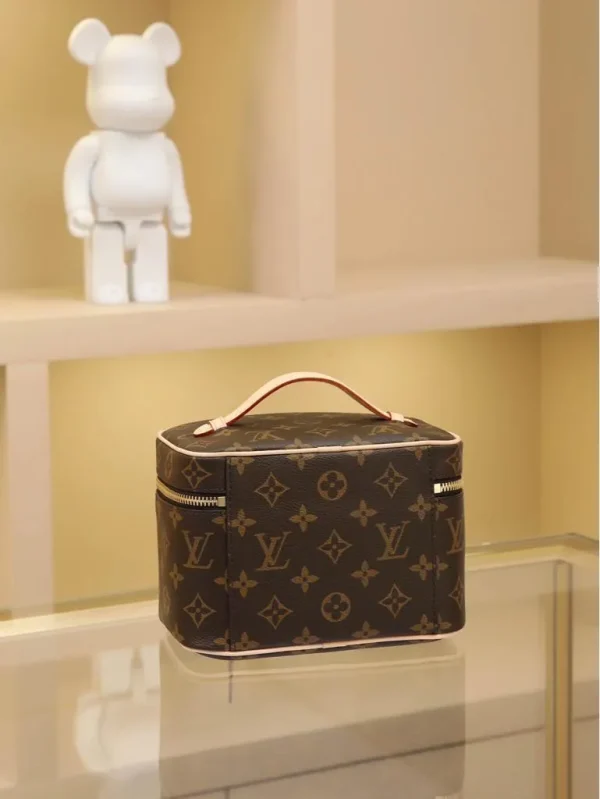 Louis Vuitton Ivory Interior Vanity Case Mini Brown Canvas - Image 9