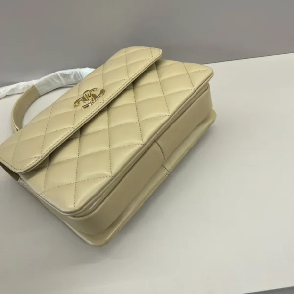 22S Beige Lambskin Quilted Trendy CC LGHW - Image 9