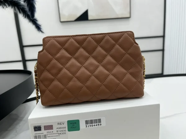 Chanel Small New Arrivals Leather Good - Image 4