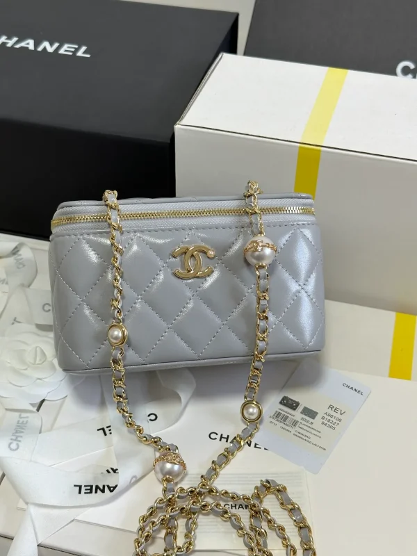 CHANEL Lambskin Quilted Small Pearl Crush Vanity Case With Chain Grey