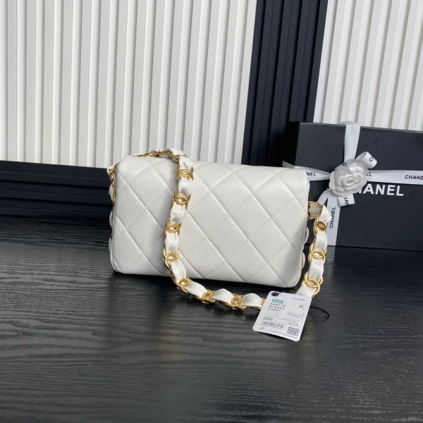 Chanel Flap Chain Shoulder Bag White Small - Image 3