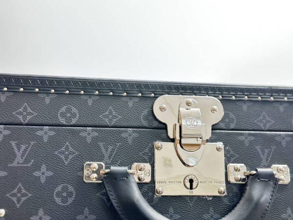 Alzer 60 Monogram Eclipse Canvas - Image 4