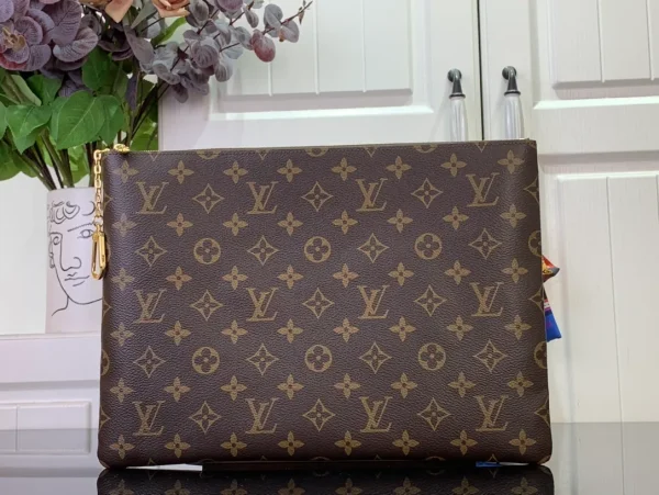 Authentic Louis Vuitton Monogram Poche Toilette 26 Clutch Bag Brown