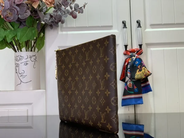Authentic Louis Vuitton Monogram Poche Toilette 26 Clutch Bag Brown - Image 3