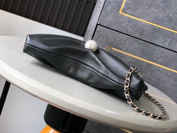 Black Wallet on a chain - Image 8