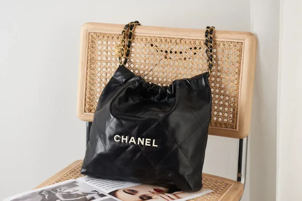 CHANEL 22Bag Small Handbag Shoulder Bag Shiny Calfskin Black