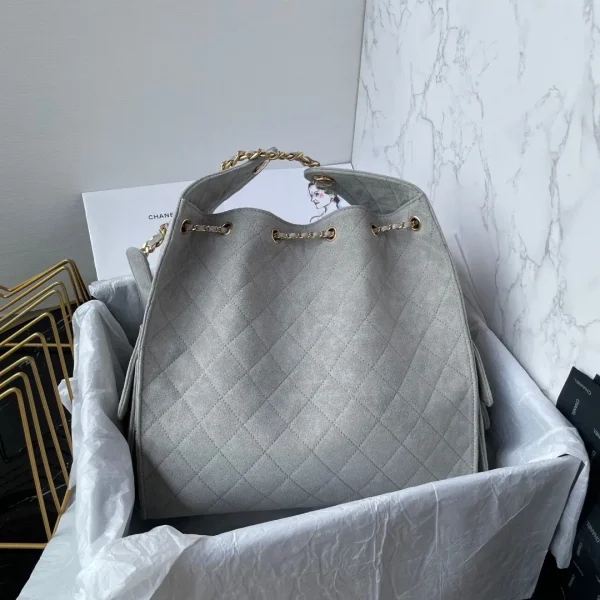 CHANEL 25 Handbag - Image 6