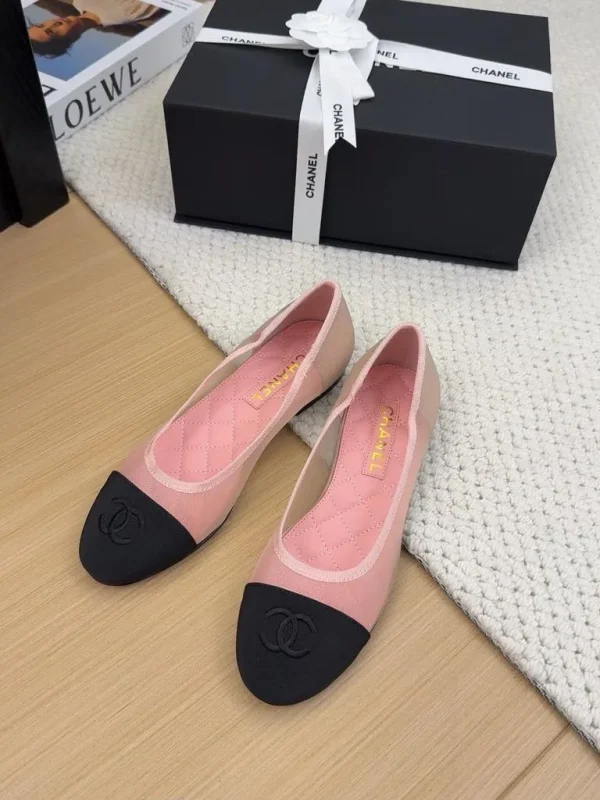 CHANEL 25P CC Two Tone Mesh Grosgrain Cap Toe Ballerina Ballet Flat Shoes Pink - Image 2