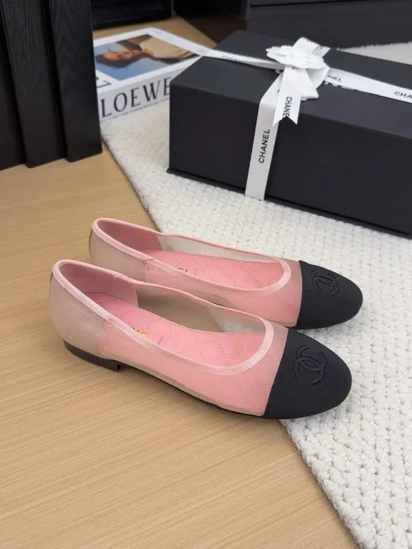 CHANEL 25P CC Two Tone Mesh Grosgrain Cap Toe Ballerina Ballet Flat Shoes Pink - Image 3