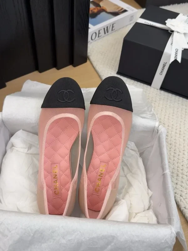 CHANEL 25P CC Two Tone Mesh Grosgrain Cap Toe Ballerina Ballet Flat Shoes Pink - Image 4