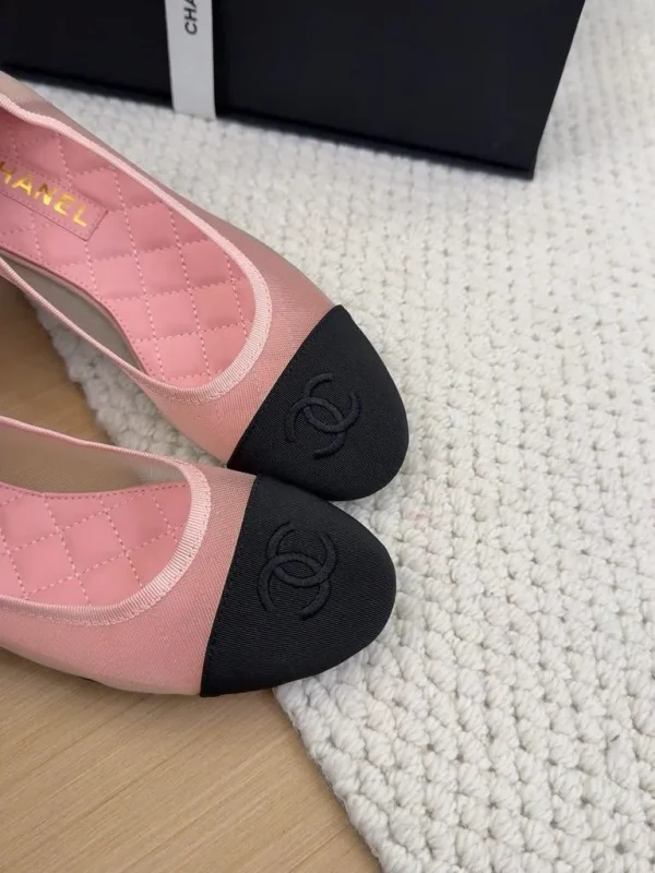 CHANEL 25P CC Two Tone Mesh Grosgrain Cap Toe Ballerina Ballet Flat Shoes Pink - Image 5