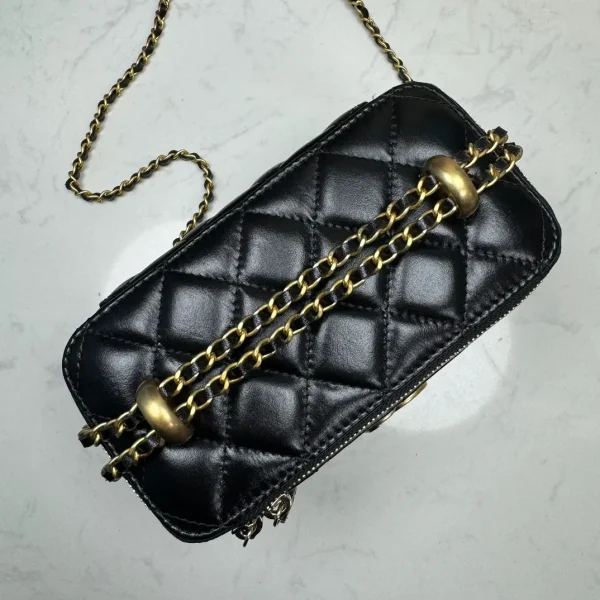 CHANEL Lambskin Enamel Quilted Logo Small Vanity Case With Chain Black - Image 7