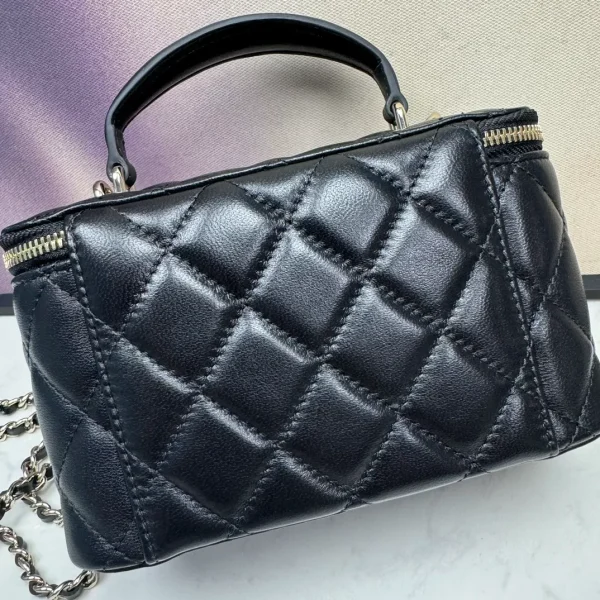 CHANEL Lambskin Grey Top Handle Vanity Case Chain Bag Light Gold Hardware - Image 7