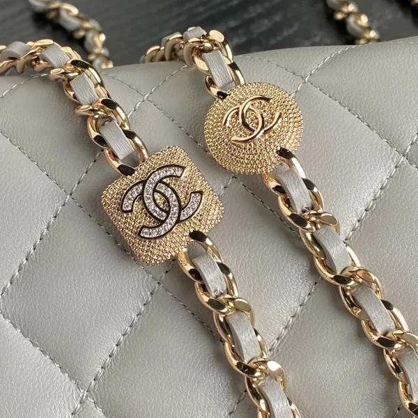 CHANEL Lambskin Pearl Crush Quilted Flap Phone Holder - Image 5
