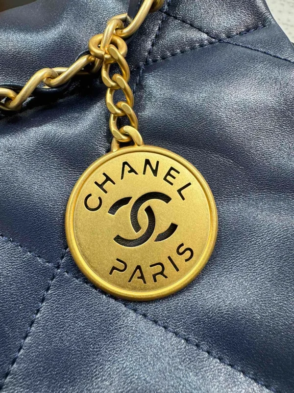CHANEL Matelasse 22 Mini Chain Shoulder Bag Black - Image 5