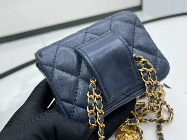 CHANEL Navy Quilted Caviar Twist Your Buttons Coin Purse with Chain Crossbody Bag - Image 8