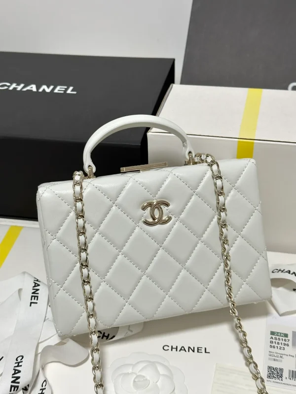 Chanel 22s Vanity White Caviar Gold Hardware