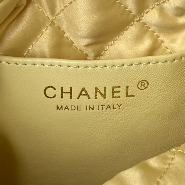 CHANEL Shiny Calfskin Quilted - Image 5