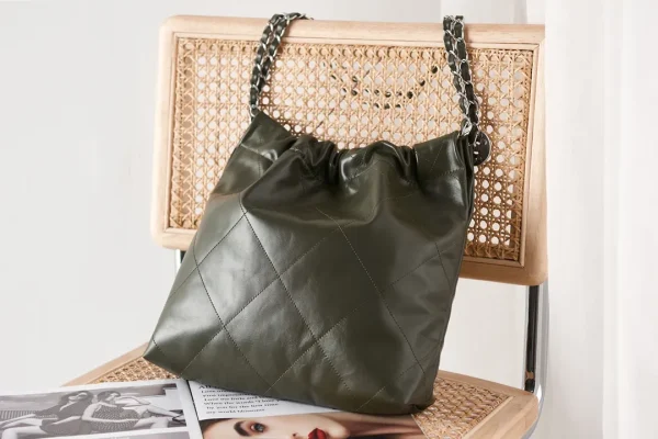 CHANEL Shiny Calfskin Quilted - Image 6