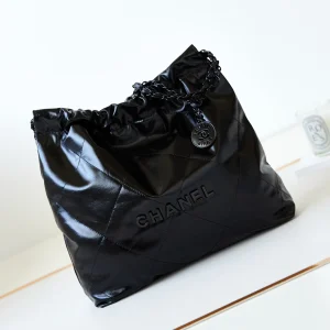 CHANEL Small 22 Bag SO Black Calfskin Black
