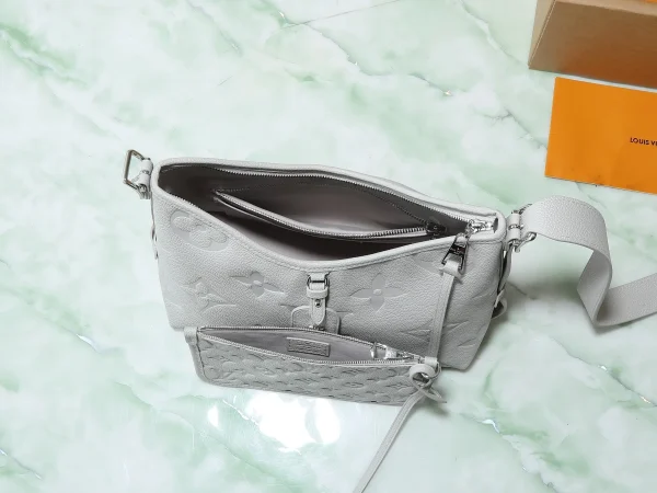 CarryAll MM Monogram Empreinte Leather - Image 11