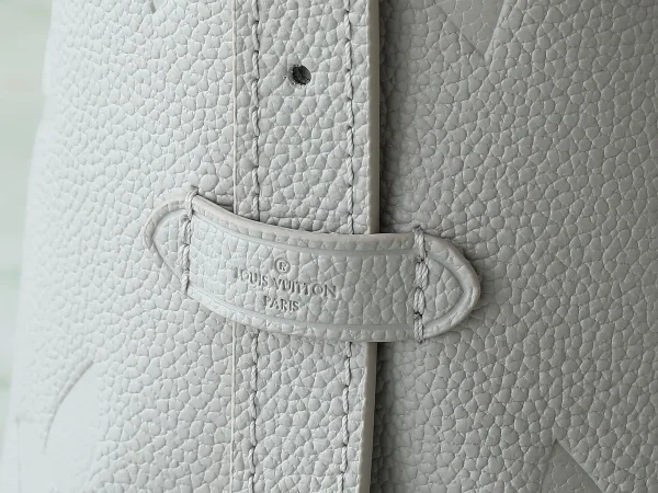 CarryAll MM Monogram Empreinte Leather - Image 10