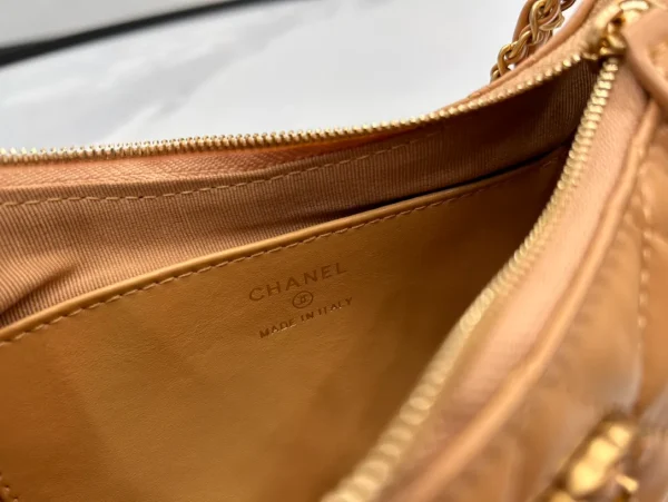 Chanel 19 Hobo Bag Beige Aged Calfskin Brushed Gold Hardware - Image 2