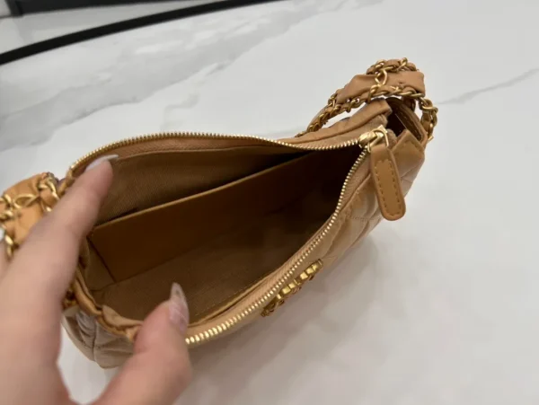 Chanel 19 Hobo Bag Beige Aged Calfskin Brushed Gold Hardware - Image 10