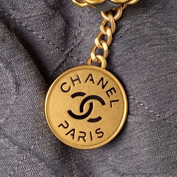 Chanel 22 Chain Denim Medium - Image 5
