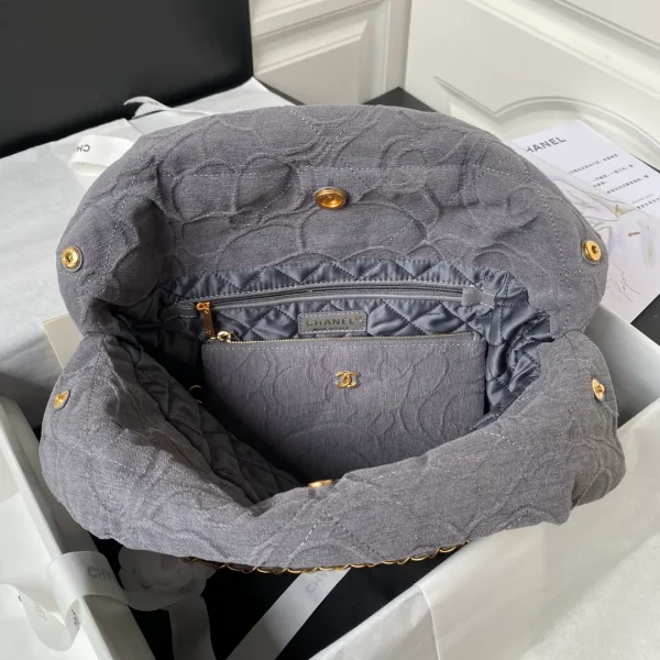 Chanel 22 Chain Denim Medium - Image 9