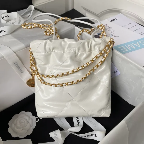 Chanel 22 Mini White Lambskin CHIP