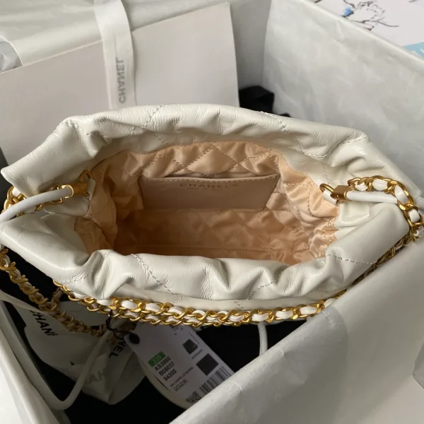 Chanel 22 Mini White Lambskin CHIP - Image 7