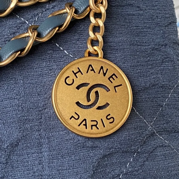 Chanel 22 Small Handbag Shop Authentic - Image 6