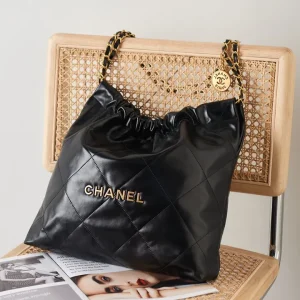 Chanel 22 handbag