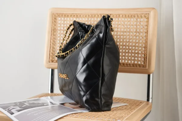 Chanel 22 handbag - Image 6