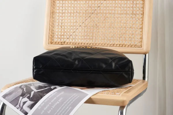 Chanel 22 handbag - Image 8