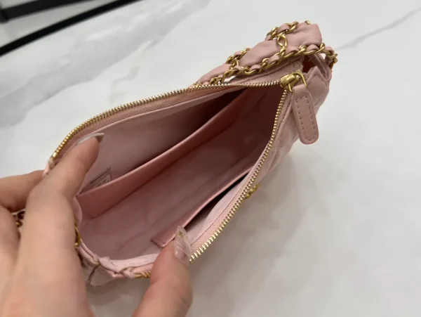 Chanel 22k Hobo Shoulder Bag with Logo Chain Lambskin Pink GHW - Image 2