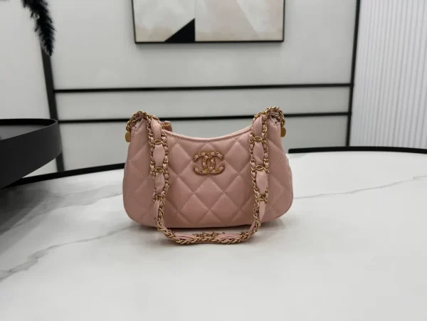 Chanel 22k Hobo Shoulder Bag with Logo Chain Lambskin Pink GHW