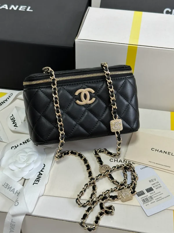Chanel 22s Vanity White Caviar Gold Hardware