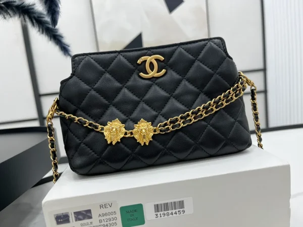 Chanel 23A Black and Gold Lion Emblem Chain Bag - Image 3