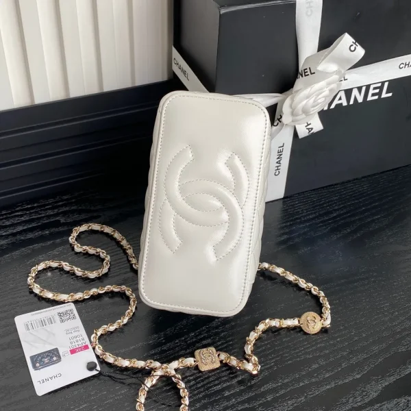 Chanel 23C Cc Mini Vanity Rectangular White Lambskin - Image 5