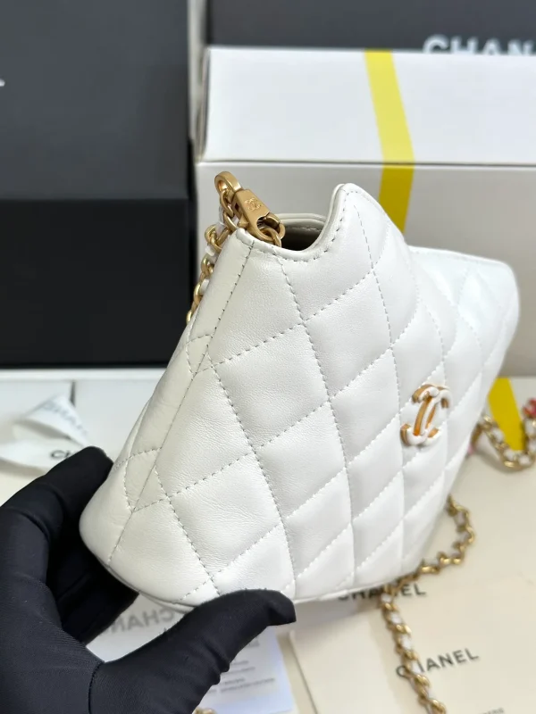 Chanel 24A Pink Enamel Double C white leather Gold Chain - Image 7