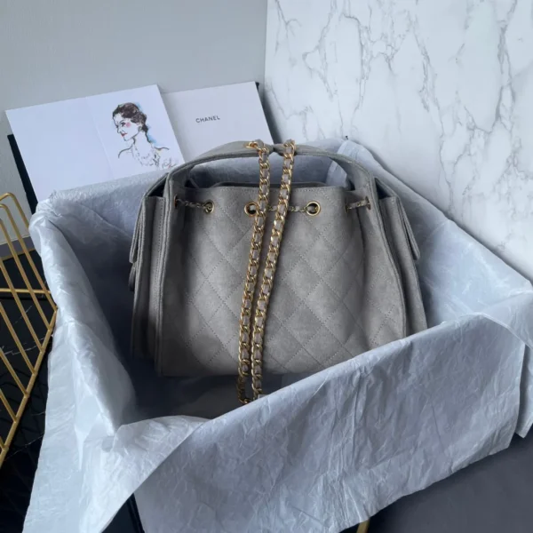 Chanel 25 Hobo Small suede Grey Gold Hardware - Image 4