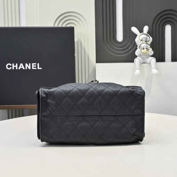 Chanel 25 Large Handbag - Image 7