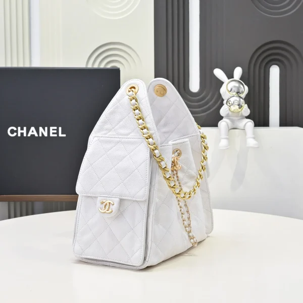 Chanel 25 Medium Handbag - Image 6