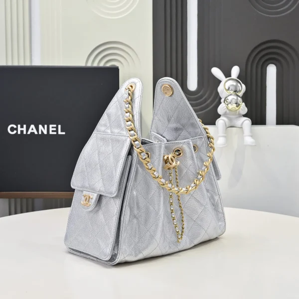 Chanel 25 Small Handbag - Image 4